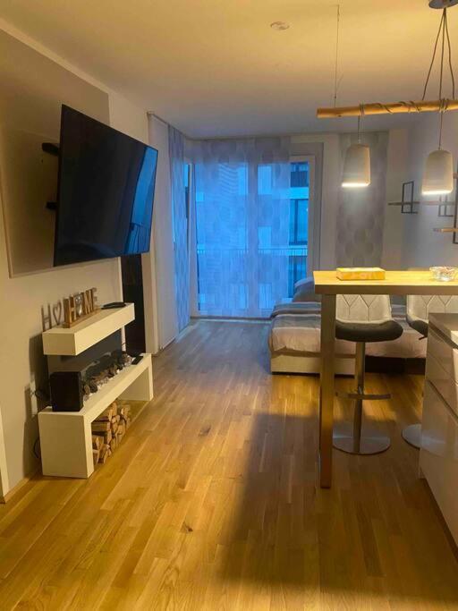 Moderne Wohnung In Der Toplage Inkl. Garage فيينا المظهر الخارجي الصورة